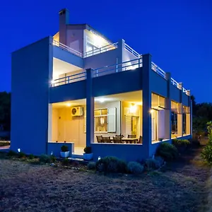 apartments-villa-marija-novigrad-dalmatia.hotelinzadar.com/