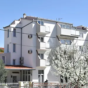 Markom Kaštela